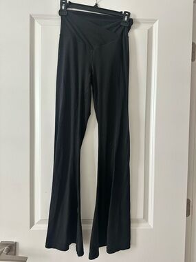 AERIE Black High-Waist Cross Flared Yoga Pants